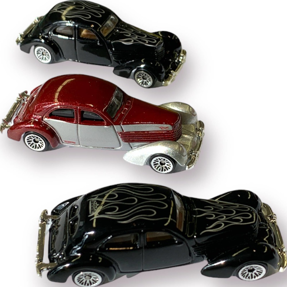 Hot Wheels 36' Cord lot of 3 black/maroon mint